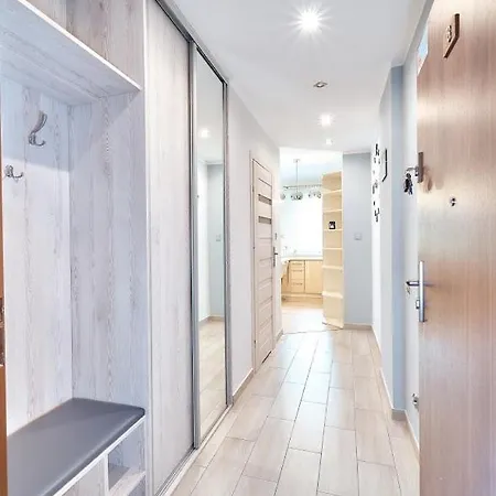 Apartament Ogrodowa 18 *
